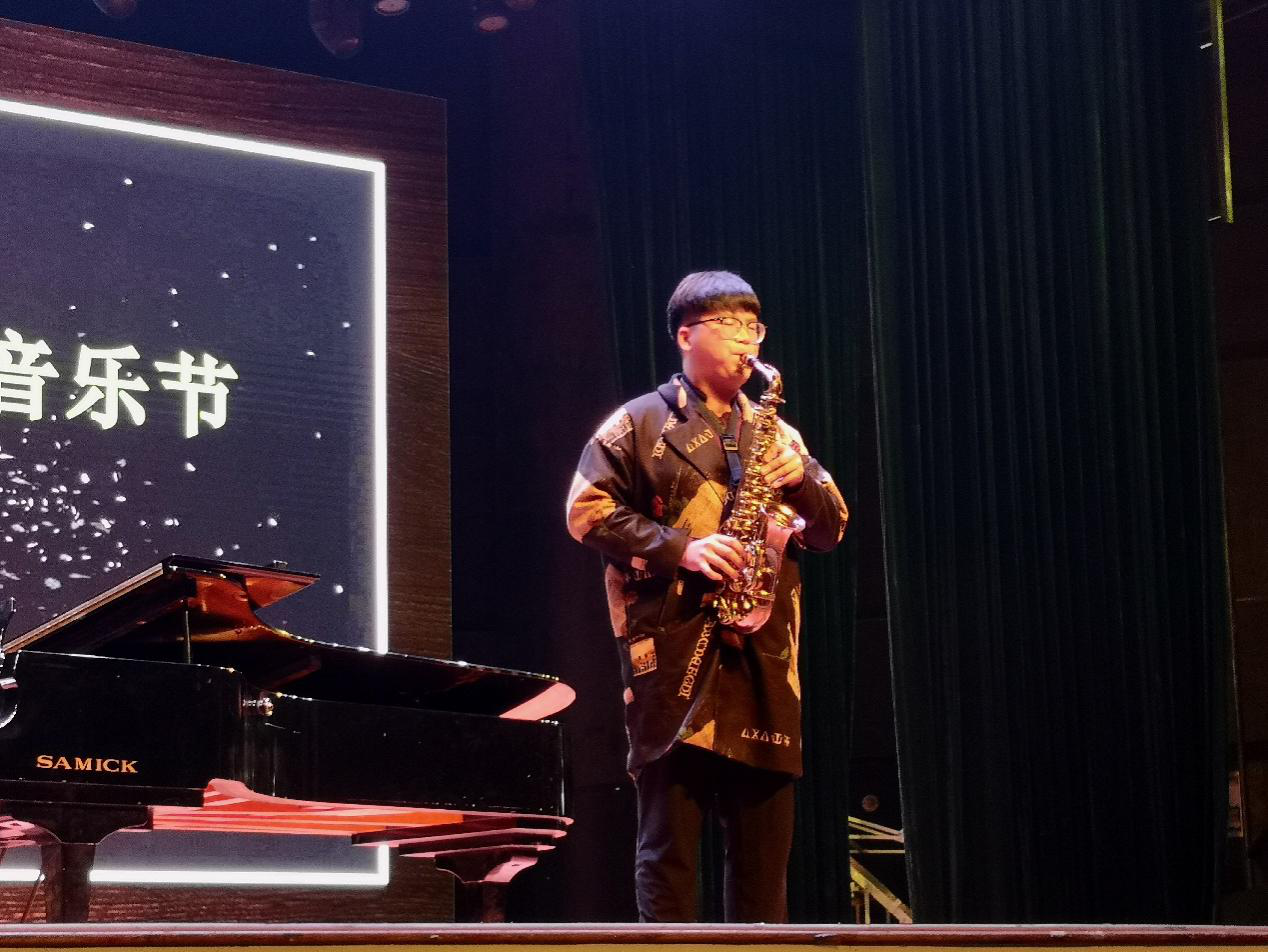 中音萨克斯西班牙斗牛士曲谱_西班牙斗牛士萨克斯谱(2)